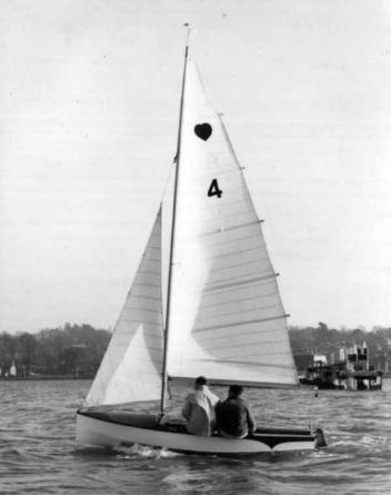 0004-1951xxxxb.jpg 0004-1951xxxxb.jpg